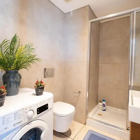 شقة The Riyal