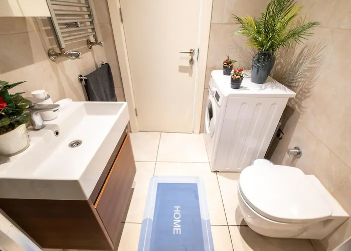 The Riyal דירה *